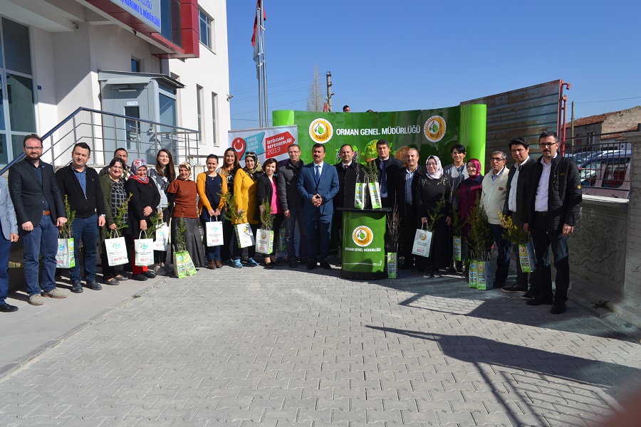 Afyonkarahisar'da Fidan Dağıtımı Etkinliği Düzenledik