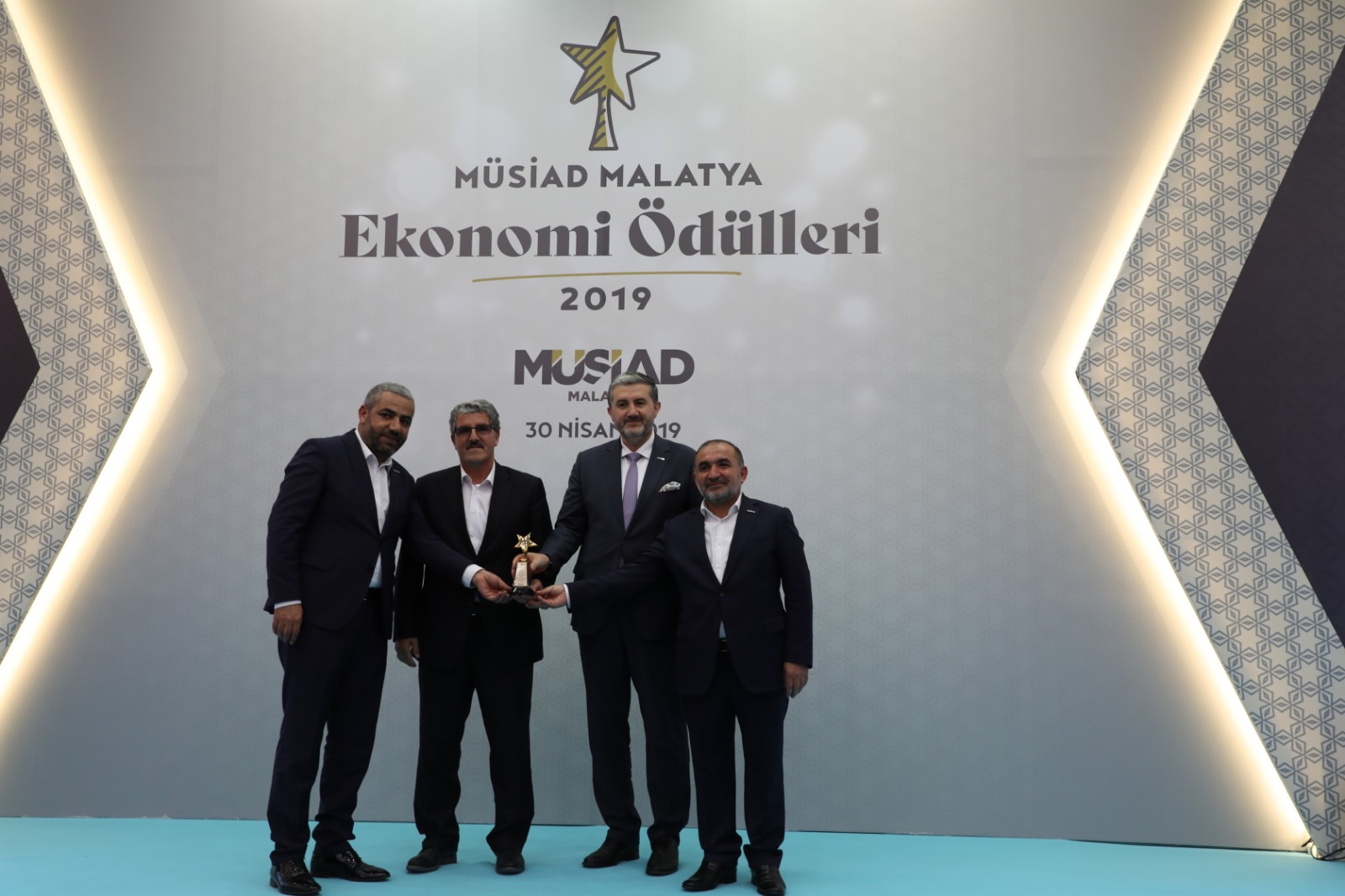 MÜSİAD'tan Malatya İl Müdürlüğümüze Ödül