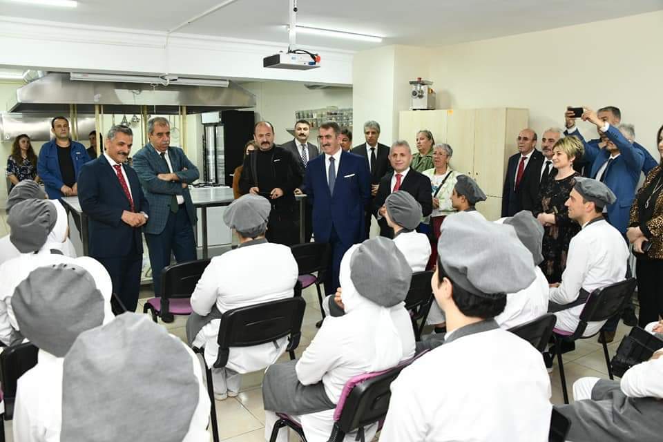 Samsun’da Mesleki Eğitim Mutfağımdan Geçiyor Projesi Kapsamında Düzenlenen Kursun Açılışı Yapıldı