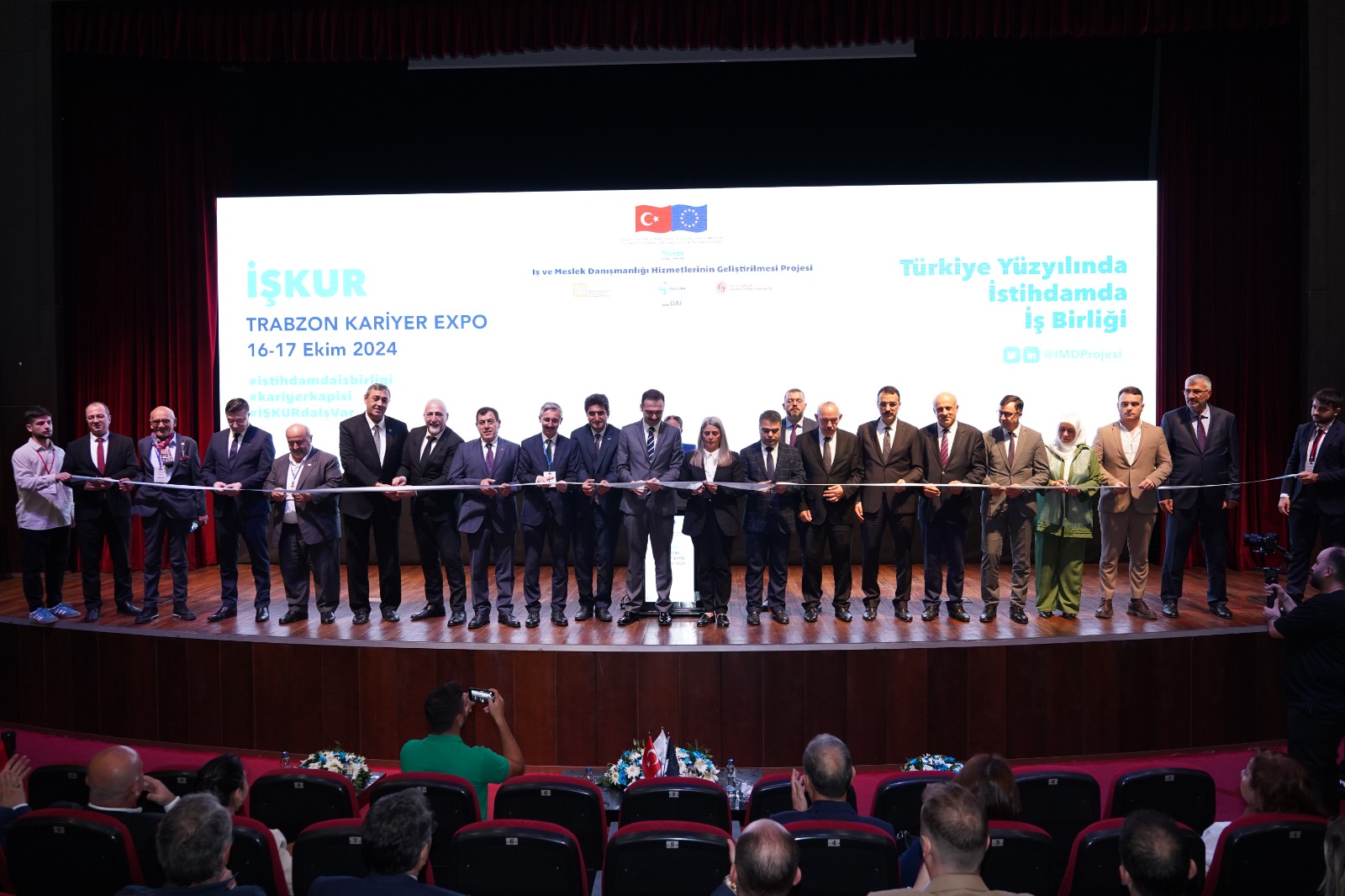 İŞKUR Trabzon Kariyer Expo 2024 İş Arayan ve İşverenleri Bir Araya Getirdi